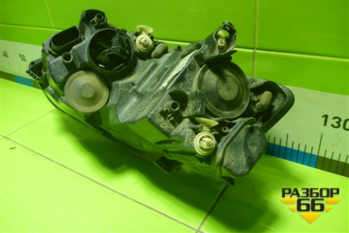 Фара правая (после 2018г галоген) (6C1941006B) для Volkswagen Polo (седан) с 2010г (Поло)