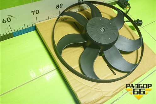 Вентилятор охлаждения радиатора (новый не оригинал) (LFC18K2) для Volkswagen Golf V с 2003-2009г (Гольф 5)