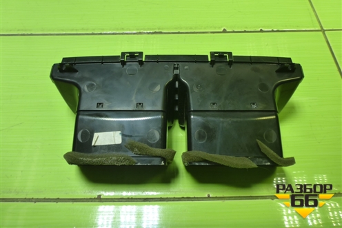 Дефлектор воздушный центральный (77610SMGE010) для Honda Civic 5D с 2005-2011г (Цивик)