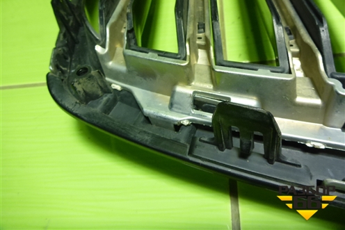 Решетка радиатора (после 2021г) (32234984) для Volvo XC60 с 2017-2025г (ХС60)