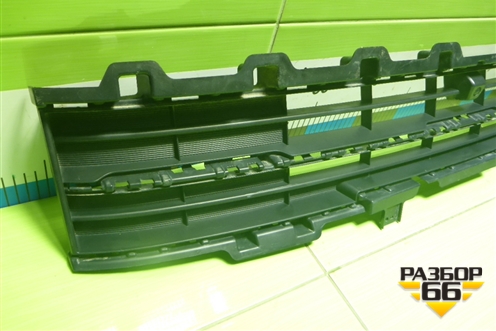 Решетка в передний бампер центральная (2803201U3480) для Москвич 3 с 2022г