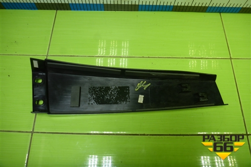 Накладка стойки (центральной правой) (5JA853290C) для Skoda Rapid с 2013г (Рапид)