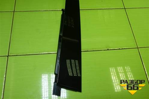 Накладка двери задней правой (на рамку) (6600002357) для Geely Tugella с 2019г (Тугелла)