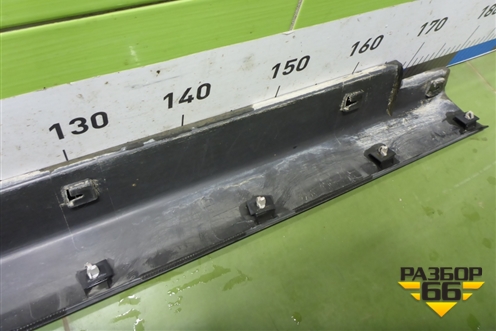 Накладка на порог наружная правая (877522W000) для Hyundai Santa Fe с 2012-2018г (Санта Фе)