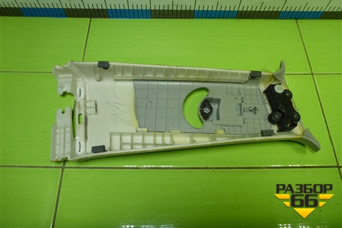 Обшивка стойки центральная верхняя левая (858302W200) для Hyundai Santa Fe с 2012-2018г (Санта Фе)