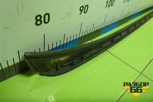 Молдинг лобового стекла правый (861322Ц000) для Hyundai Santa Fe с 2012-2018г (Санта Фе)