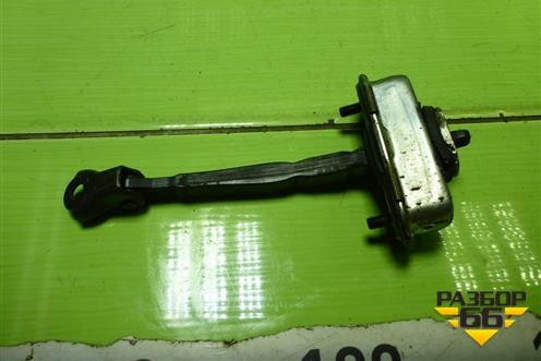 Ограничитель двери передней левой (793802W010) для Hyundai Santa Fe с 2012-2018г (Санта Фе)