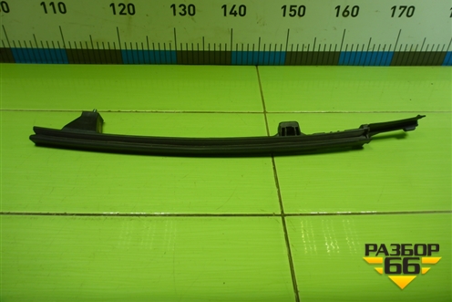 Направляющая стекла двери задней левой (825512W000) для Hyundai Santa Fe с 2012-2018г (Санта Фе)