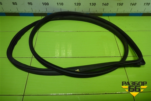 Уплотнитель двери передней правой для Hyundai Santa Fe с 2012-2018г (Санта Фе)