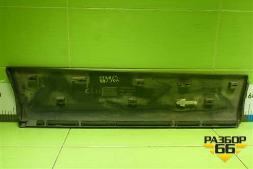 Накладка двери задней левой (4L0853969) для Audi Q7 c 2005-2015г (Ку 7)