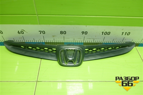 Решетка радиатора (71120SAA00) для Honda FIT (GD) c 2001-2007г (Фит)