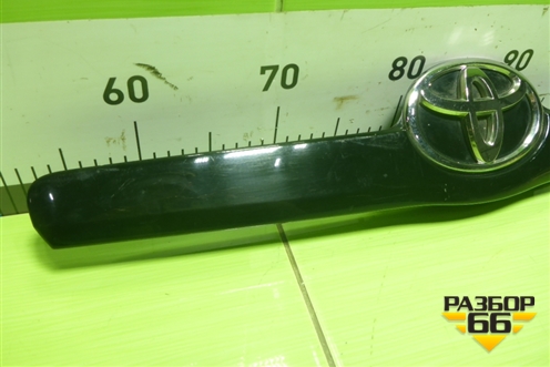 Накладка крышки багажника (7681133901) для Toyota Camry V40 с 2006-2011г (Камри)