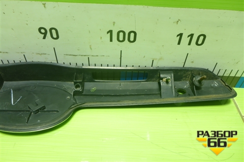 Накладка крышки багажника (7681133901) для Toyota Camry V40 с 2006-2011г (Камри)