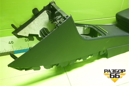 Подлокотник (3C0864207) для Volkswagen Passat (B6) с 2005-2010г (Пассат Б6)