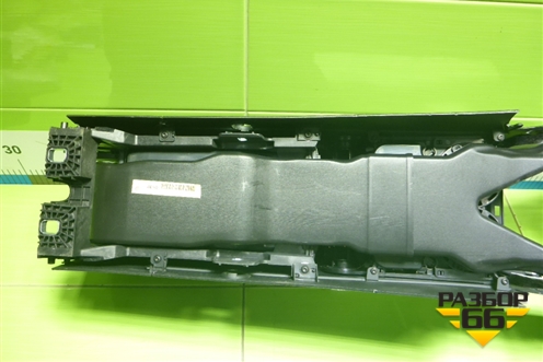 Подлокотник (3C0864207) для Volkswagen Passat (B6) с 2005-2010г (Пассат Б6)