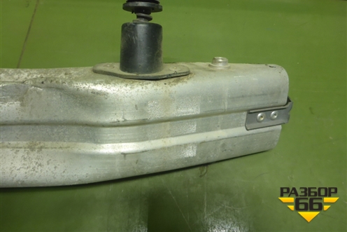 Усилитель переднего бампера (8E0807109J) для Audi A4 (В7) с 2004-2009г (А4)