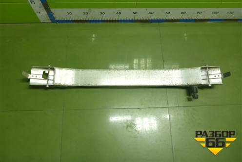 Усилитель переднего бампера (8E0807109J) для Audi A4 (В7) с 2004-2009г (А4)