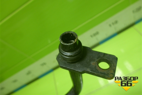 Трубка охлаждения КПП (8E03178250) для Audi A4 (В7) с 2004-2009г (А4)