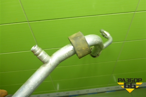 Трубка кондиционера (8E2260712AG) для Audi A4 (В7) с 2004-2009г (А4)