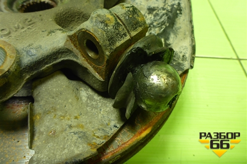 Кулак поворотный передний правый для Chevrolet Aveo (Т300) с 2011г (Авео Т300)