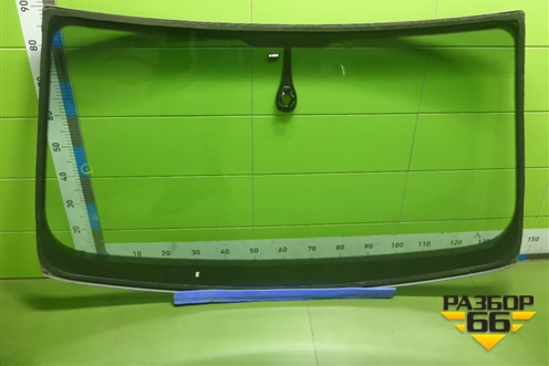 Стекло лобовое (под датчик дождя) для Audi Q3 с 2011-2018г (Ку 3)