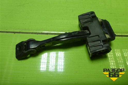 Ограничитель двери передней правой для VAZ Vesta/Веста с 2015г