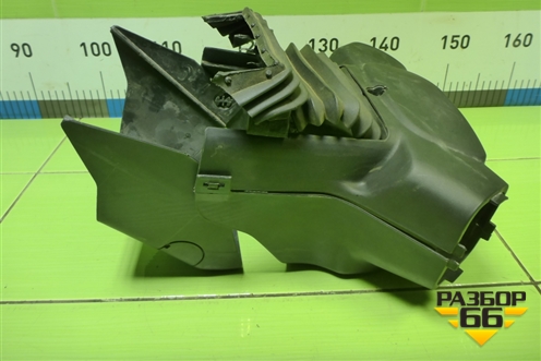 Кожух рулевой колонки  (810W46113) для Sitrak C7H (С7Н)