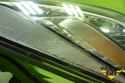 Фара правая (до 2015г ксенон с блоком и лампой) (921022W000) для Hyundai Santa Fe с 2012-2018г (Санта Фе)