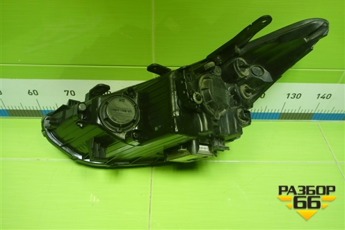 Фара правая (до 2015г ксенон с блоком и лампой) (921022W000) для Hyundai Santa Fe с 2012-2018г (Санта Фе)