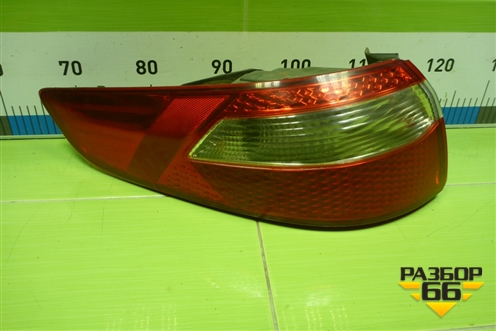 Фонарь задний наружный левый (до 2015г) (924014X000) для Kia Rio с 2011-2016г (Рио 3)