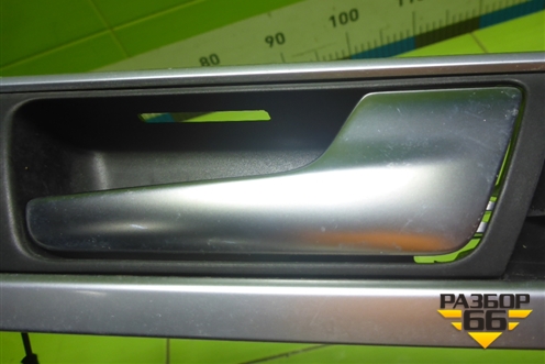 Ручка внутренняя двери задней правой (7P6839114) для Volkswagen Touareg c 2002-2010г (Туарег)