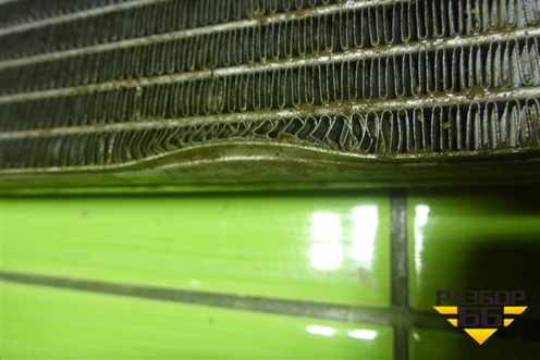 Радиатор охлаждения дополнительный (17118655757) для BMW X5 G05 с 2018г (Х5 Г05)