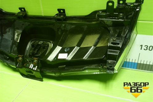 Решетка радиатора (71121SMGE01) для Honda Civic 5D с 2005-2011г (Цивик)