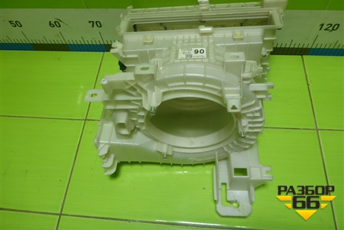 Корпус отопителя (под моторчик) (8713060631) для Toyota Land Cruiser (300) с 2021г (Ленд Крузер)