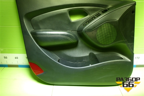 Обшивка двери передней левой под электрику (823012Y0409P) для Hyundai ix 35 с 2010г (Ай икс 35)