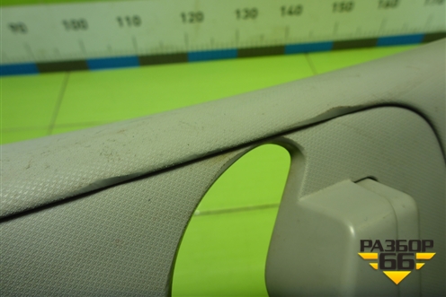 Обшивка стойки центральная верхняя правая (858412Y100) для Hyundai ix 35 с 2010г (Ай икс 35)