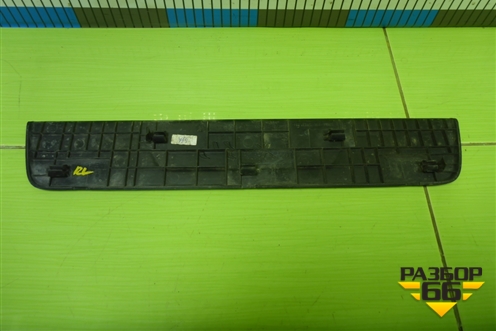 Накладка порога внутренняя переднего левого (в проём) (858732Y100) для Hyundai ix 35 с 2010г (Ай икс 35)