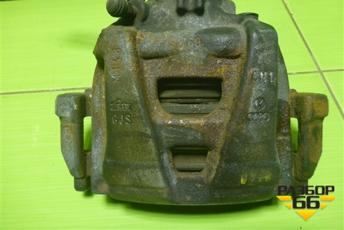 Суппорт передний правый для Volkswagen Tiguan с 2011-2016г (Тигуан)