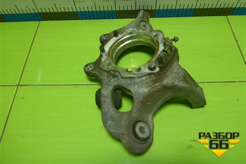 Кулак задний правый (A2043570405) для Mercedes Benz C-Klass W204 с 2007-2014г (Ц)