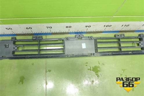 Решетка в передний бампер центральная (602003600AA) для Jaecoo J7 с 2023г (Джей7)