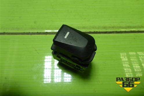 Кнопка стеклоподъёмника (передняя правая) для Hyundai ix 35 с 2010г (Ай икс 35)