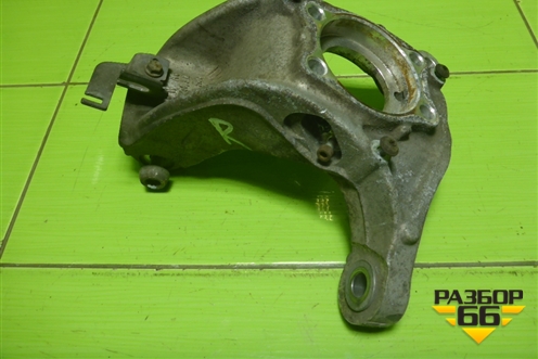 Кулак поворотный передний правый (3C0407258G) для Volkswagen Passat-CC с 2008г (Пассат ЦЦ)