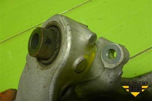 Кулак задний правый (3C0505436F) для Volkswagen Passat (В7) с 2011-2014г (Пассат Б7)