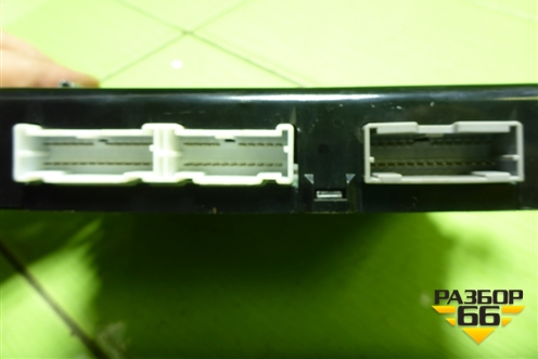 Блок электронный (954002Y302) для Hyundai ix 35 с 2010г (Ай икс 35)