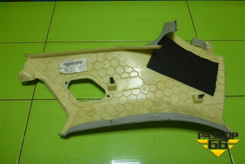 Обшивка стойки задняя верхняя правая (универсал) (4F9867246B) для Audi A6 (C6) с 2004-2011г (А6)