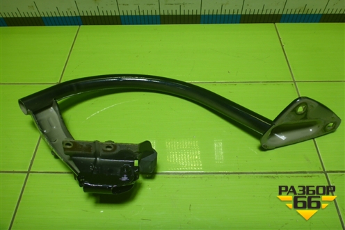 Петля крышки багажника левая (3C8827301A) для Volkswagen Passat-CC с 2008г (Пассат ЦЦ)