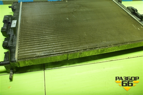 Радиатор охлаждения (8200115542) для Renault Megane 2 с 2002-2009г (Меган)