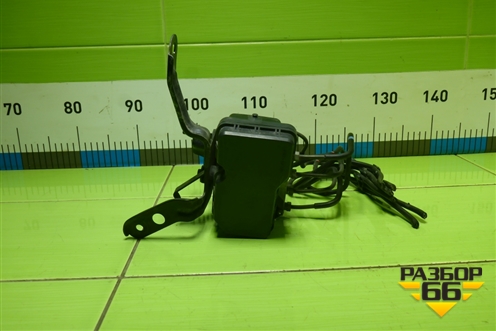 Блок ABS (4451002410) для Toyota Corolla (E18) с 2012-2019г (Королла 180)