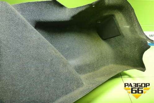 Обшивка багажника правая (седан) (8200128702) для Renault Megane 2 с 2002-2009г (Меган)