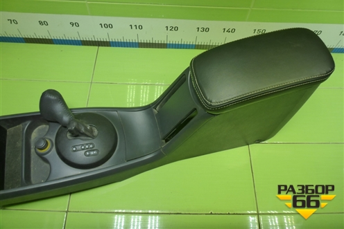 Подлокотник (8200079091) для Renault Megane 2 с 2002-2009г (Меган)